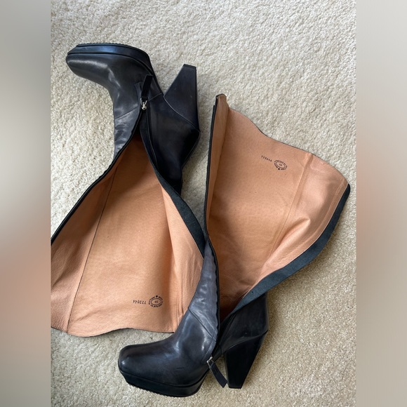 Fluevog On Course Leeward Platform Knee Boots --Tequila Black -- size 10 - Picture 3 of 9